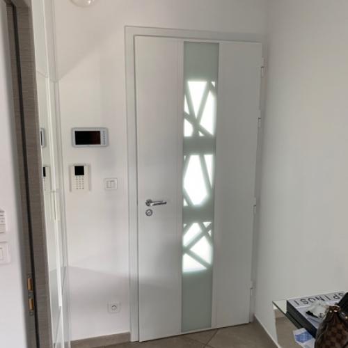 Installation d'une porte blindée de villa moderne design sur Gignac-la-Nerthe